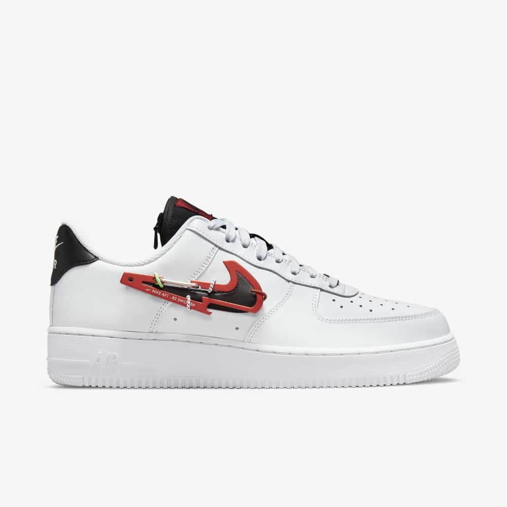 靴 NikeAirForce1LowPremiumKarabinerSwoosh Nike Air Force 1 Carabiner Swoosh | DH7579-100 | Grailify